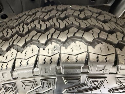 Used 2024 Ford Ranger Lariat w/ FX4 Off-Road Package image 54