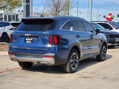New 2026 Kia Sorento S w/ S Panoramic Sunroof Package