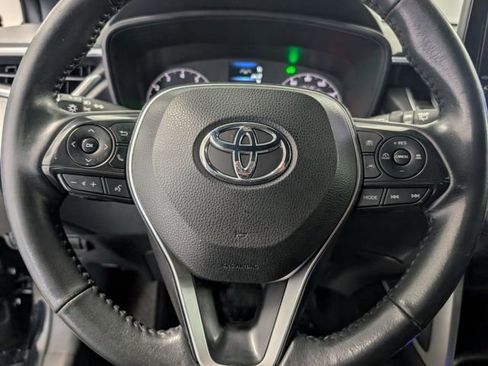 Used 2023 Toyota Corolla Cross AWD Hybrid image 12