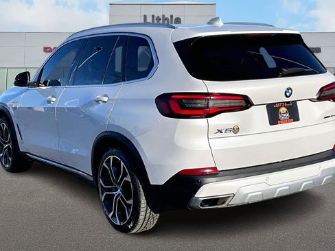 Used 2021 BMW X5 xDrive45e w/ Executive Package image 4