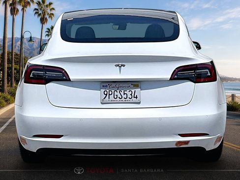 Used 2020 Tesla Model 3 Standard Range Plus RWD image 6