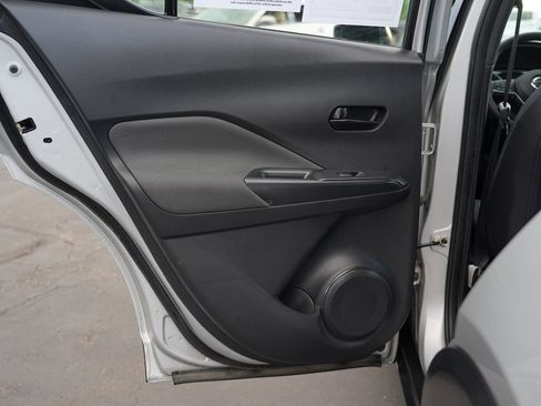 Used 2020 Nissan Kicks S FWD image 19