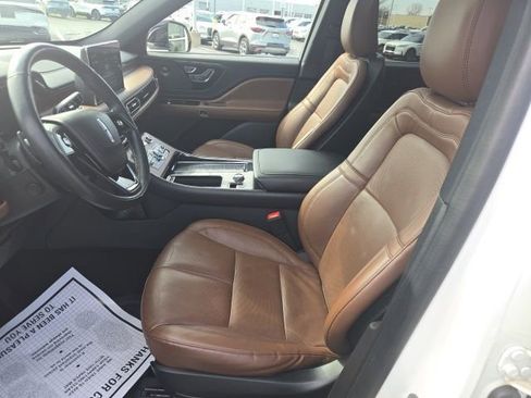 Used 2023 Lincoln Aviator Reserve w/ Elements Package Plus image 4
