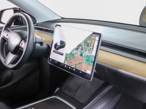Used 2021 Tesla Model Y Performance AWD/4WD image 23