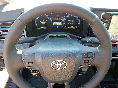 New 2026 Toyota Camry XLE AWD/4WD image 17