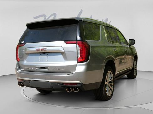 Used 2023 GMC Yukon Denali AWD/4WD image 7