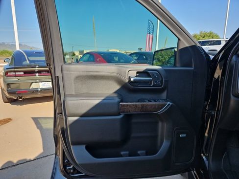 Used 2019 GMC Sierra 1500 Denali w/ Denali Ultimate Package AWD/4WD image 11