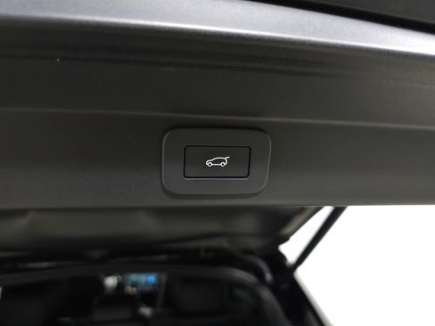 Used 2025 Land Rover Range Rover Sport Autobiography AWD/4WD image 6