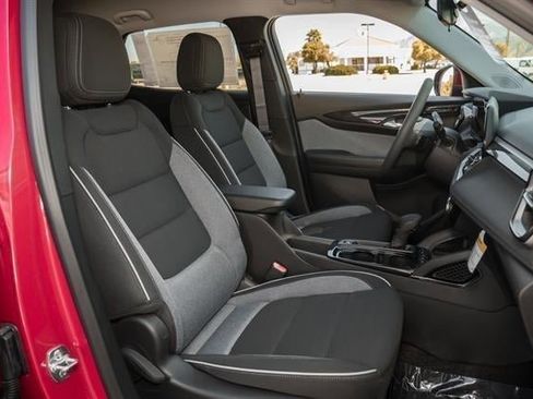 Used 2026 Chevrolet TrailBlazer LT w/ Driver Confidence Package image 34