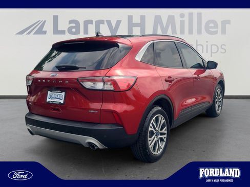 Used 2021 Ford Escape SEL w/ Technology Package AWD/4WD image 5