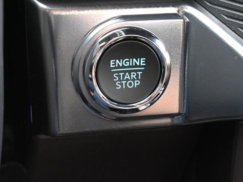 New 2025 Ford F150 King Ranch w/ FX4 Off-Road Package image 22