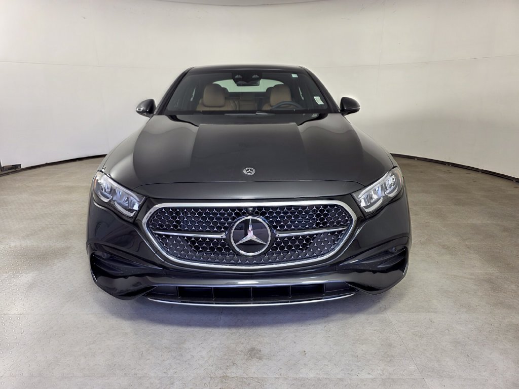 New 2027 Mercedes-Benz E 450 4MATIC Sedan image 2