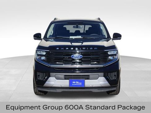 Certified 2025 Ford Expedition Platinum image 3