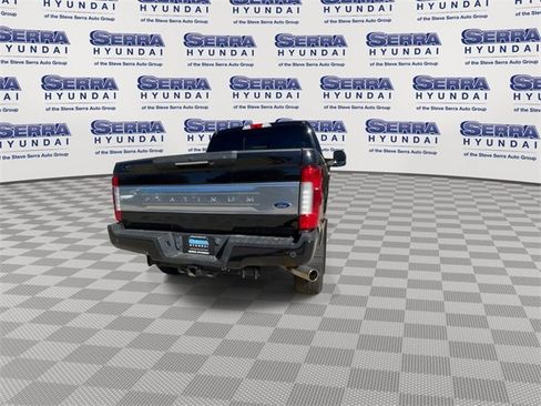 Used 2019 Ford F350 Platinum w/ Platinum Ultimate Package image 9