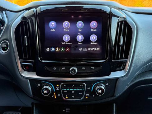 Used 2020 Chevrolet Traverse Premier image 21