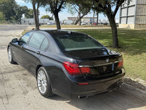 Used 2014 BMW 750Li image 6