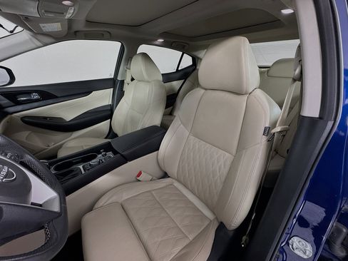 Used 2023 Nissan Maxima Platinum w/ Sport Mat Group image 21