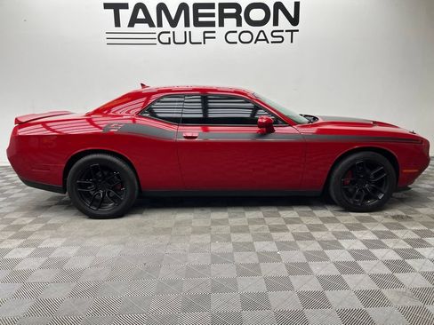 Used 2015 Dodge Challenger R/T Plus RWD image 4