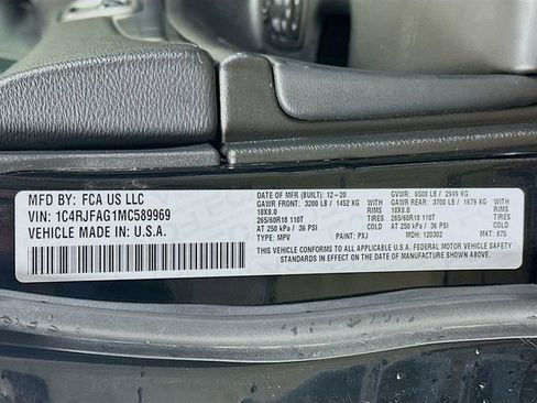 Used 2021 Jeep Grand Cherokee Laredo X image 32