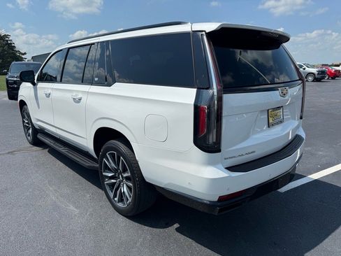 Used 2022 Cadillac Escalade ESV Sport image 4