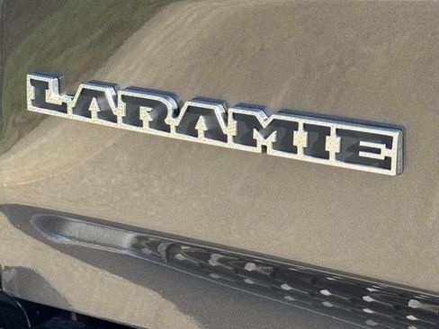 New 2026 RAM 1500 Laramie AWD/4WD image 34