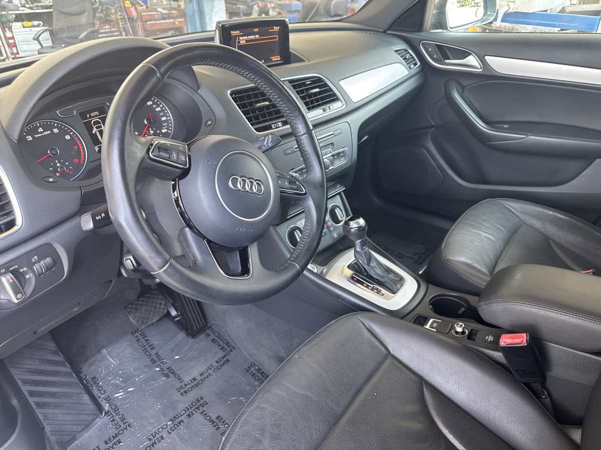 Used 2017 Audi Q3 2.0T Premium w/ Convenience Package FWD image 13