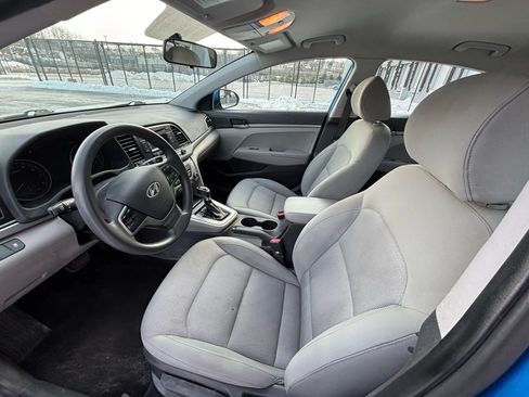 Used 2017 Hyundai Elantra SE FWD image 12