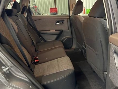 Used 2023 Nissan Rogue SV FWD image 27