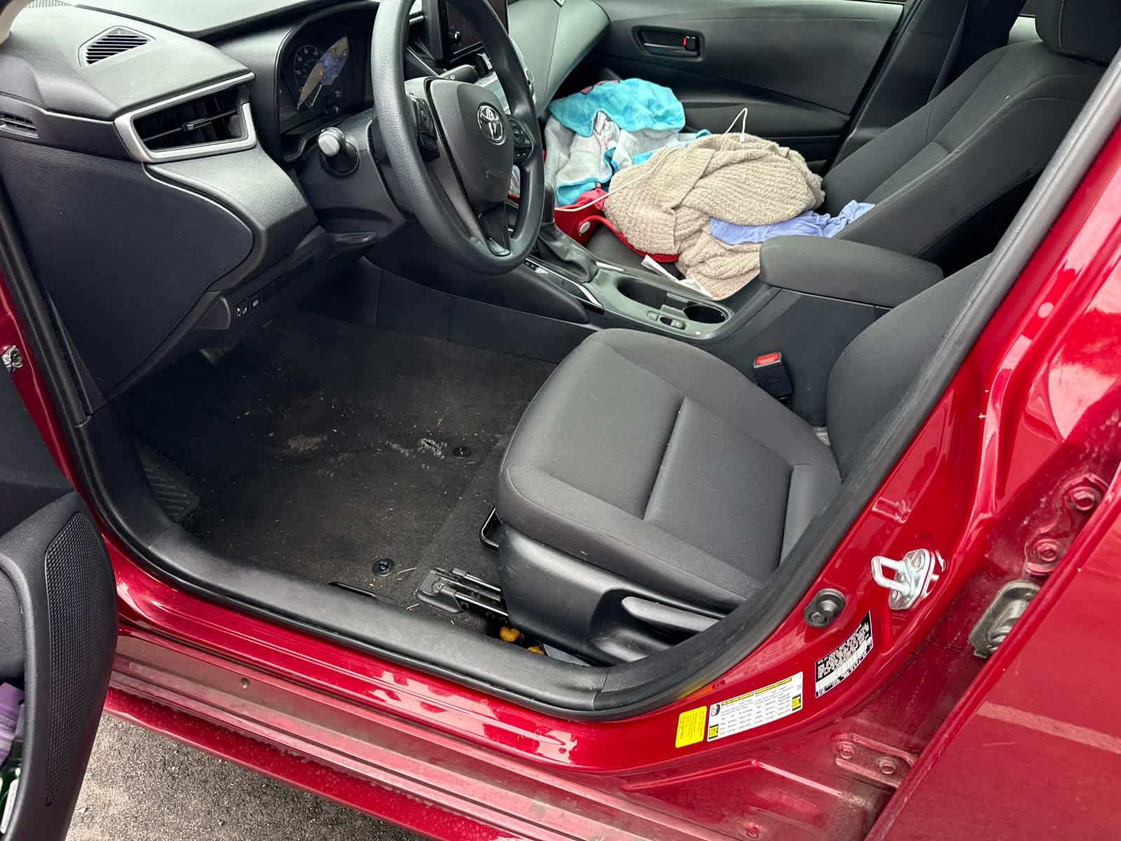 Used 2023 Toyota Corolla LE FWD image 6