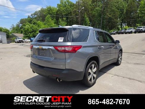 Used 2018 Chevrolet Traverse LT FWD image 5