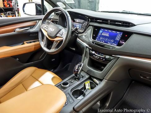 Certified 2023 Cadillac XT5 Premium Luxury w/ LPO, Floor Liner Package AWD/4WD image 26