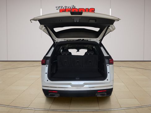 Used 2023 Chevrolet Traverse High Country AWD/4WD image 9