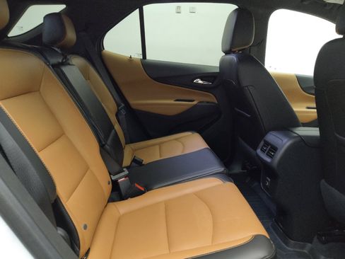 Used 2021 Chevrolet Equinox Premier FWD image 19