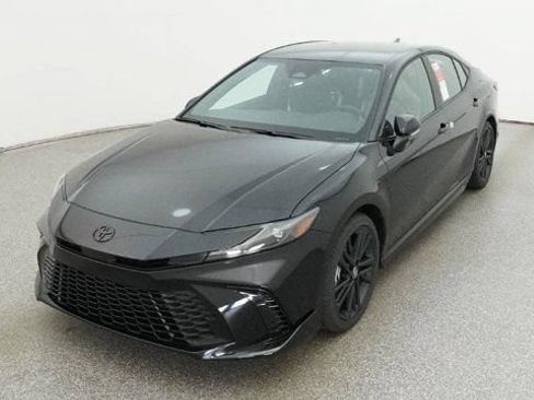 New 2026 Toyota Camry Hybrid FWD image 15