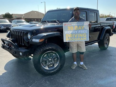 Used 2022 Jeep Gladiator Rubicon w/ Cold Weather Group image 1