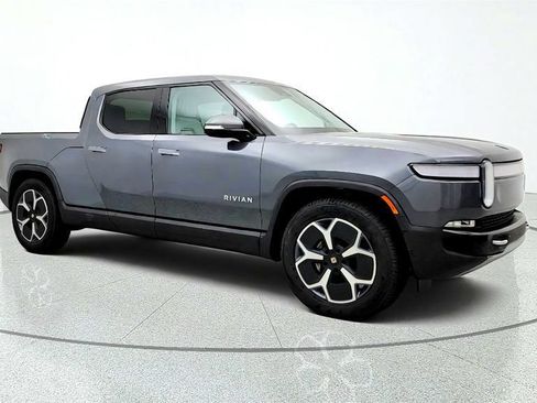Used 2024 Rivian R1T Adventure Dual AWD/4WD image 3