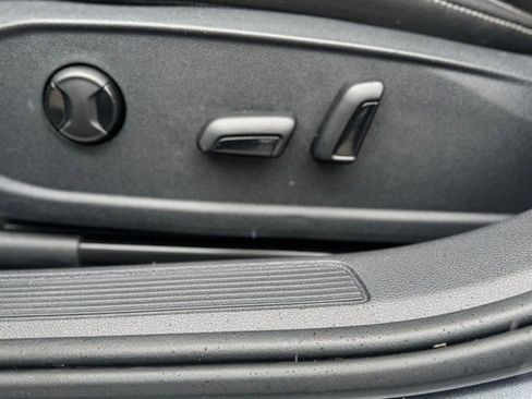 Used 2024 Volkswagen Jetta SE FWD image 20