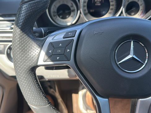Used 2016 Mercedes-Benz E 350 4MATIC Sedan image 22