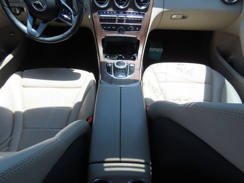 Used 2021 Mercedes-Benz C 300 Sedan image 9