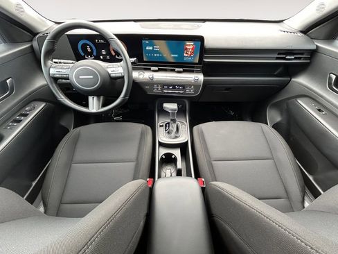 Used 2025 Hyundai Kona SEL FWD image 11