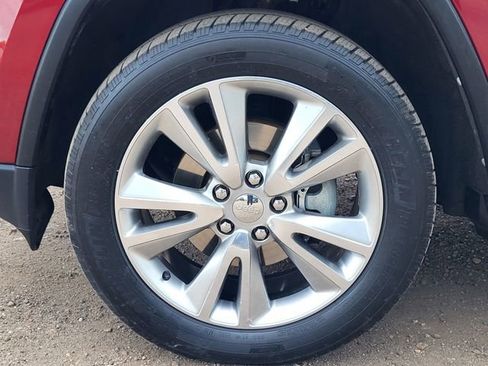 Used 2012 Jeep Grand Cherokee Laredo AWD/4WD image 9