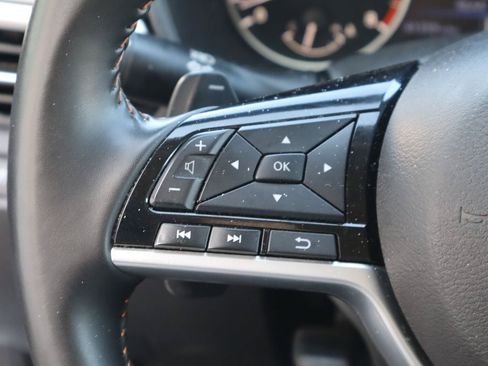 Used 2025 Nissan Altima 2.5 SR FWD image 12