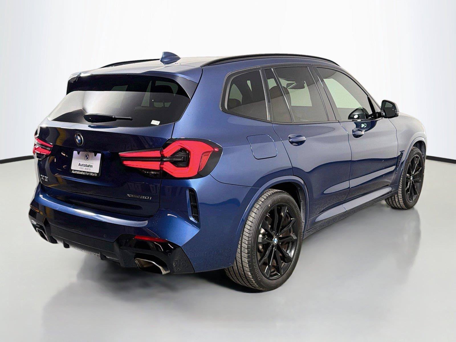 Used 2022 BMW X3 xDrive30i w/ M Sport Package AWD/4WD image 5