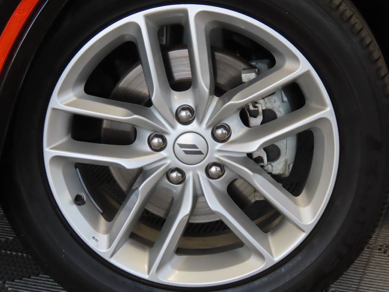 Used 2025 Dodge Durango GT AWD/4WD image 7