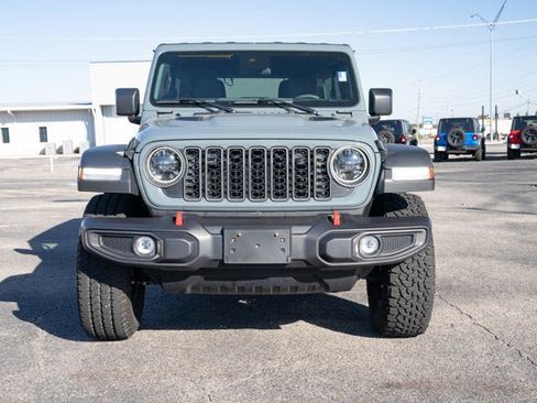 Certified 2025 Jeep Wrangler Unlimited Rubicon image 8