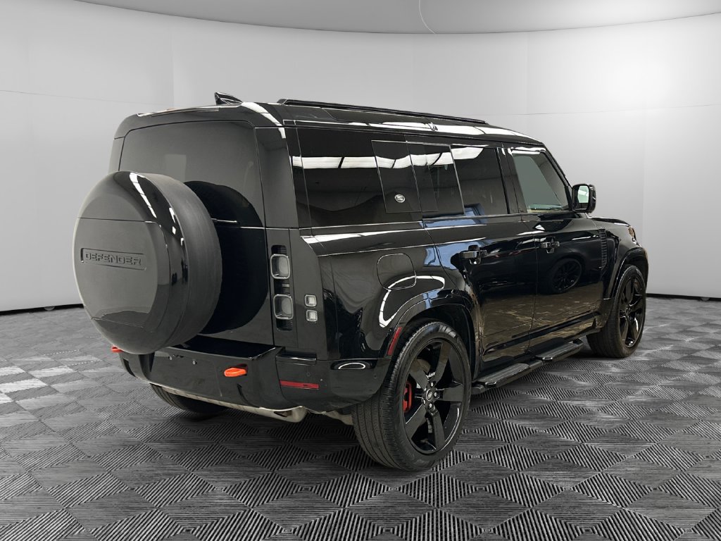 Used 2024 Land Rover Defender 110 X AWD/4WD image 5