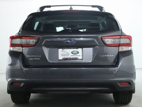 Used 2022 Subaru Impreza 2.0i Limited w/ Popular Package #2 image 7