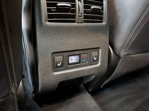 Used 2022 Mitsubishi Outlander SEL AWD/4WD image 40
