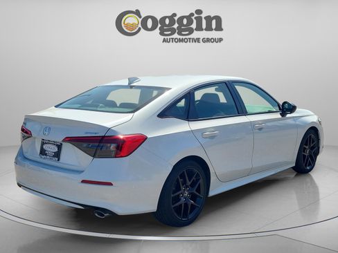 Used 2023 Honda Civic Sport image 5