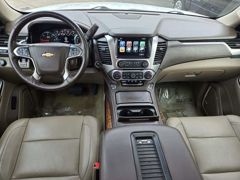Used 2019 Chevrolet Suburban Premier image 10